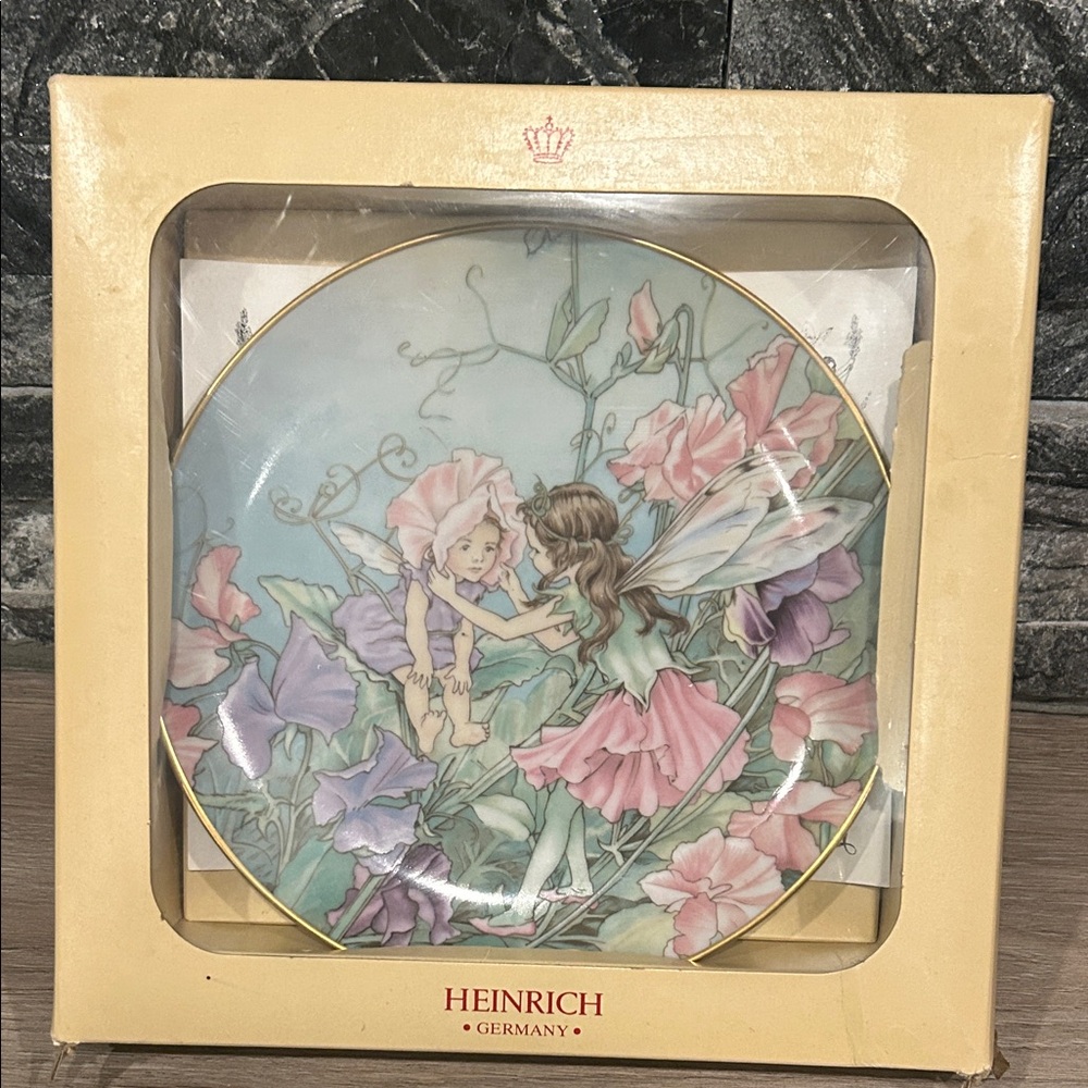 Heinrich “The Sweet Pea Fairy”🧚 Collectible Plate w/ Authenticity Certificate